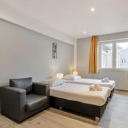 Apartment Business Twin With Budget Flats
